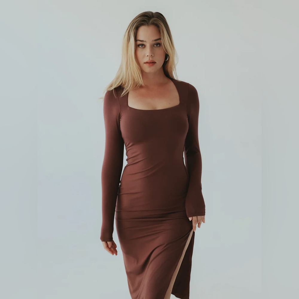 Klassy Network Square Neck Midi Brain Dress